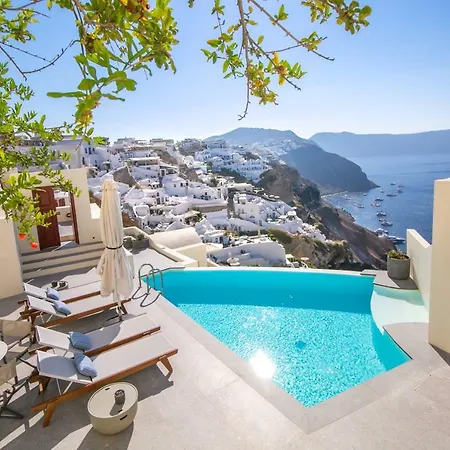 فندق Aloia أويا