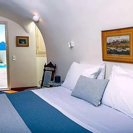 Aloia Hotel