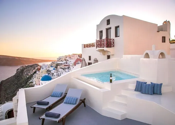 Aloia Hotel Oia (Santorini)
