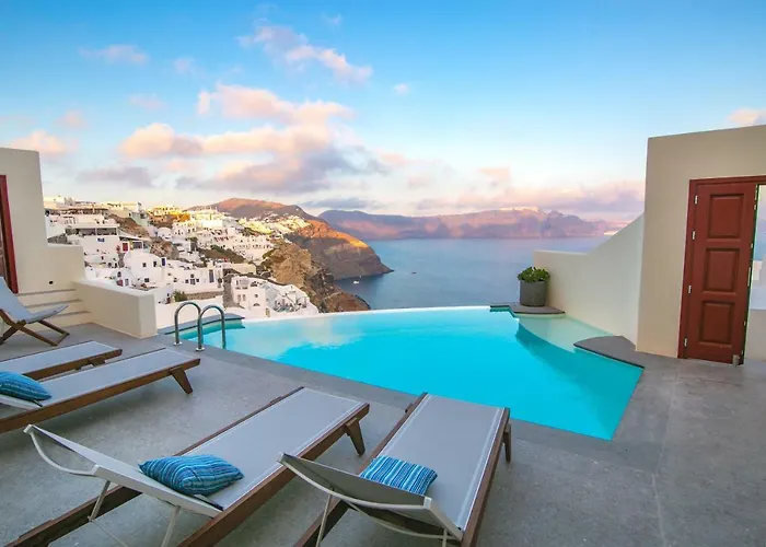 Aloia Hotel Oia (Santorini)