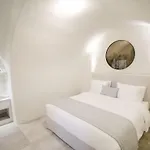 Aloia Hotel Oia (Santorini)