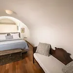 Aloia 2* Oia (Santorini)