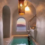 Aloia Hotel